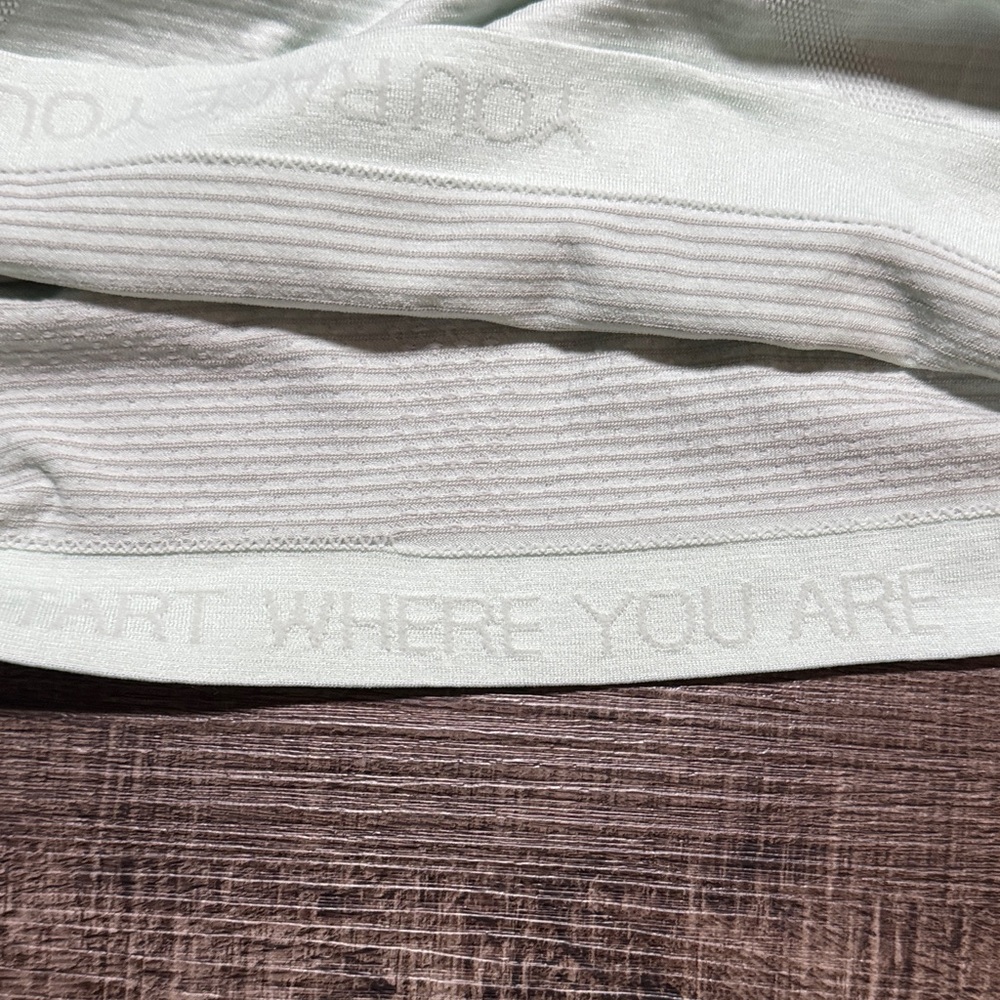Lululemon Athletica Light Gray Tank Top - Picture 8 of 9